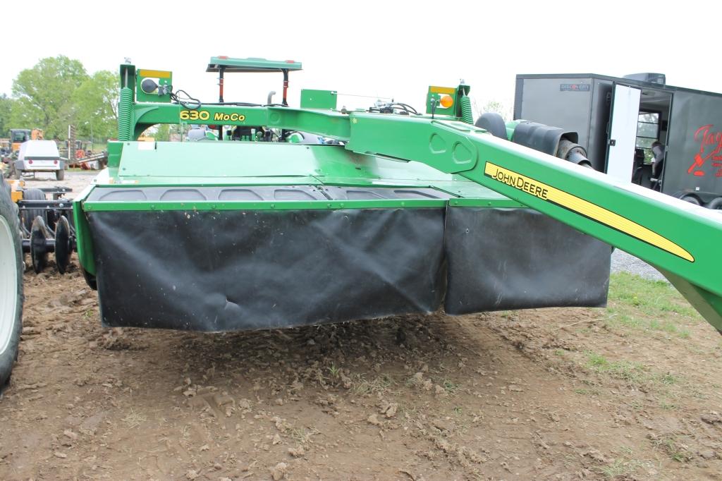 John Deere 630
