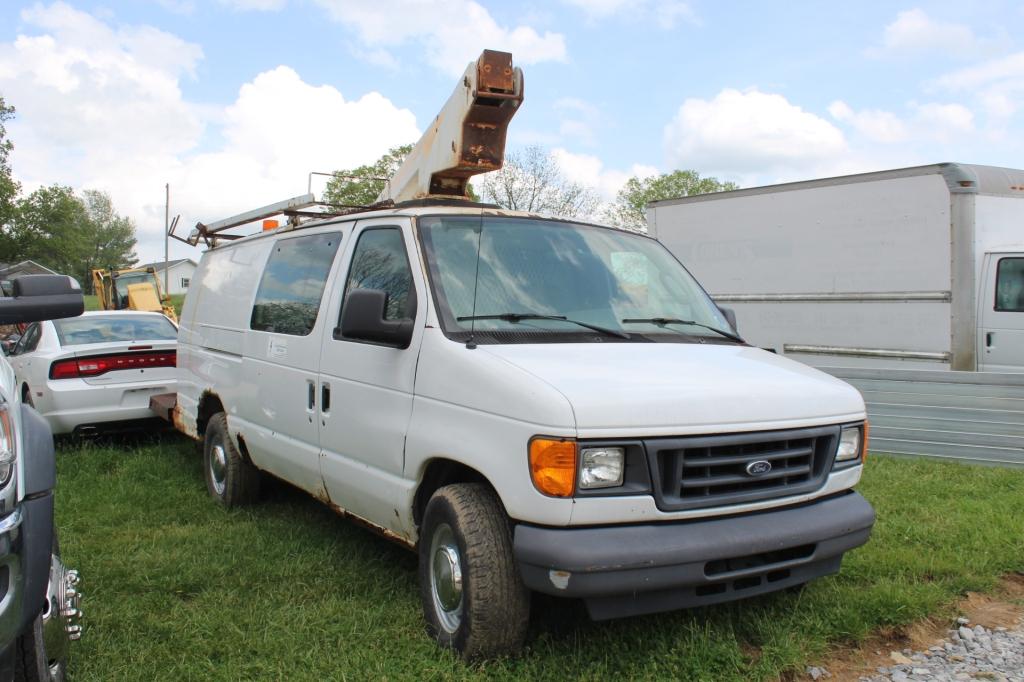 2006 Ford E350