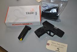 TAURUS G3C 9MM PISTOL W/ 2 CLIPS & HOLSTER