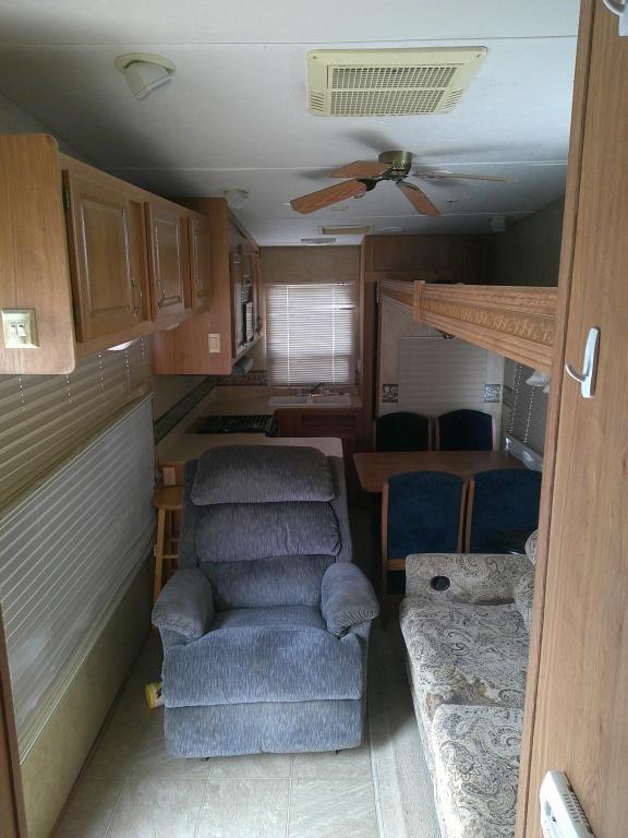 2006 EAGLE 34FT 5TH WHEEL TRVL TRLR- LATE TITLE