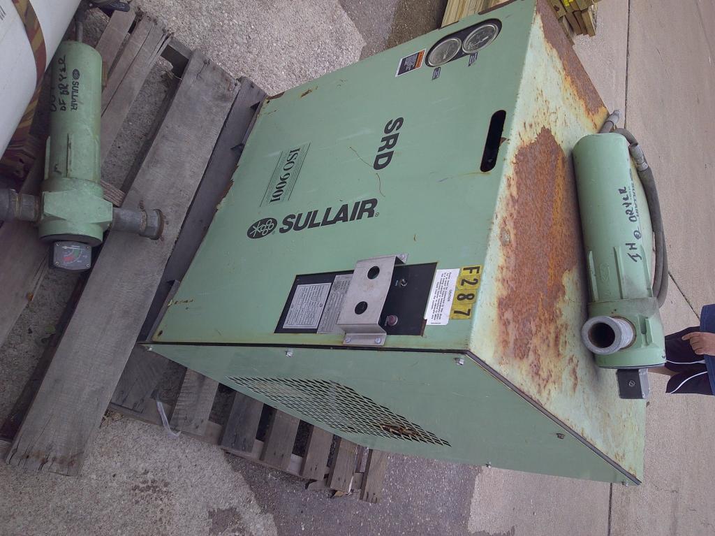 SULLAIR ISO9001 DRYER W/ TANK