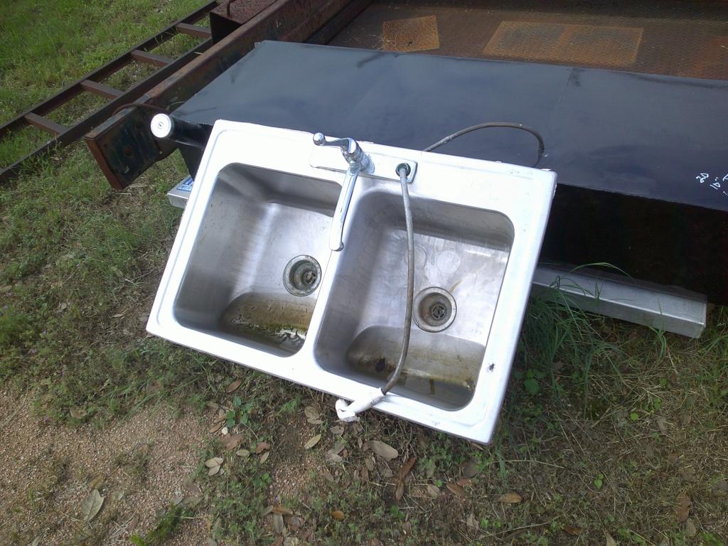 KITCHEN SINK