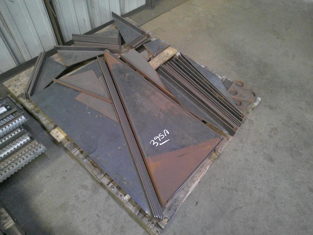 PALLET METAL PLATES