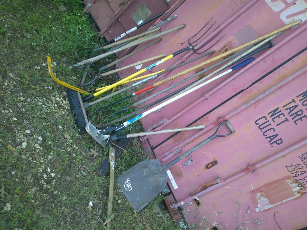 ASST LONG HANDLED TOOLS