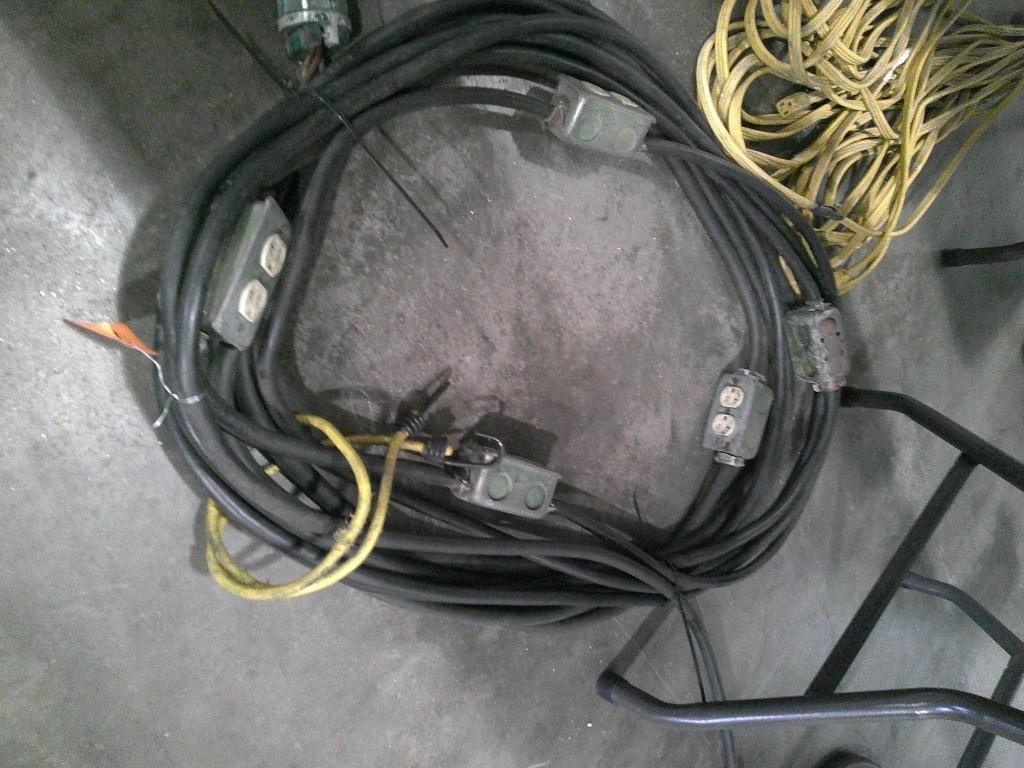 EXTEN CORDS W/ 5 PLUGS