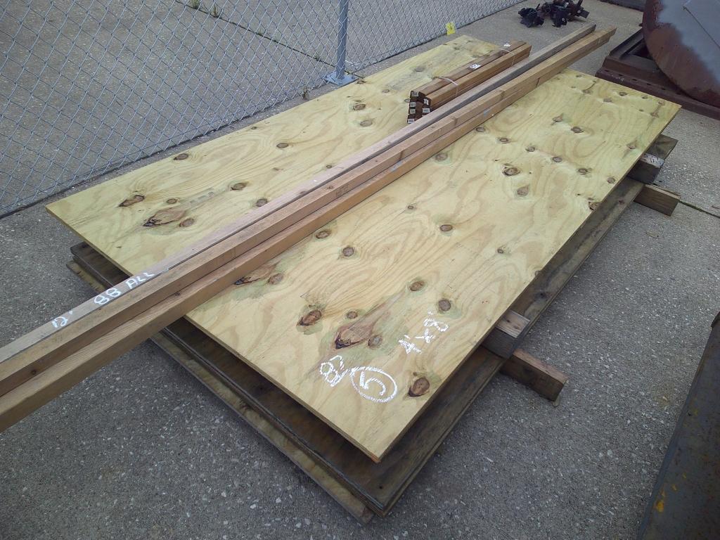 PCS 4x8x3/4" PLY WOOD