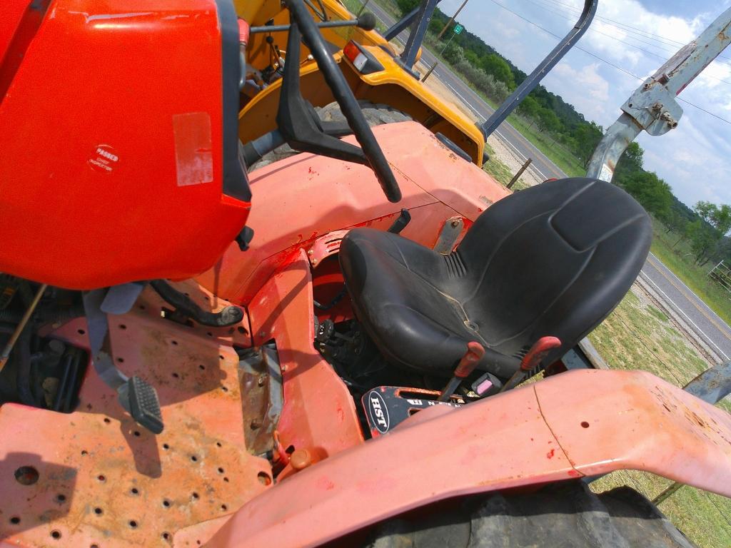 KUBOTA L4400 FARM TRACTOR