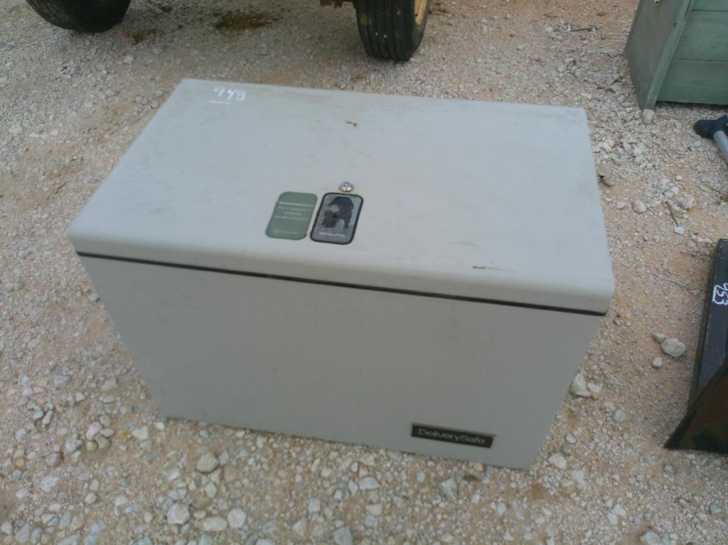 DELIVERY SAFE W/ KEY