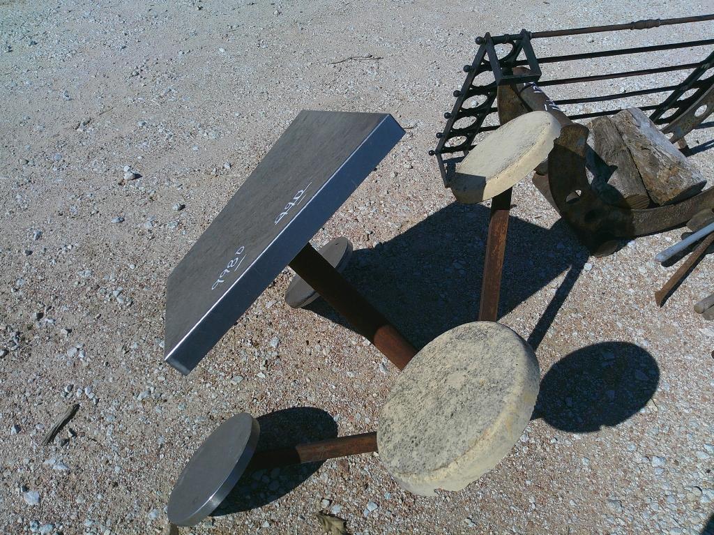 PIC-NIC TABLE THAT GOES INTO THE GROUND