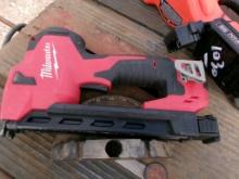 MILWAUKEE NAILER