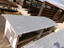 8FT WOODEN COVERED FEEDER