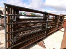 24FT FREE STANDING PANELS 1 W/ 8FT GATE