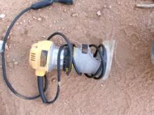 DEWALT ROUTER