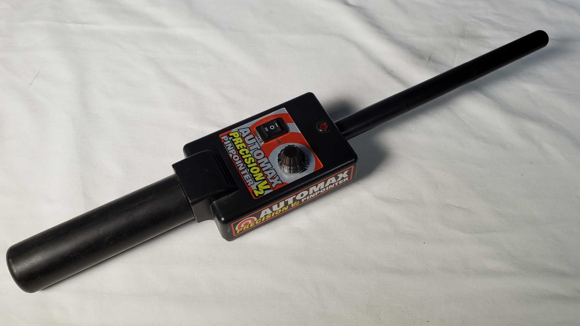 White's MXT E Series Eclipse 950 Metal Detector with Case, Automax Pinpointer and Scoop