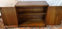 Henredon Heritage Furniture Mid Century Modern Low 2 Door Cabinet