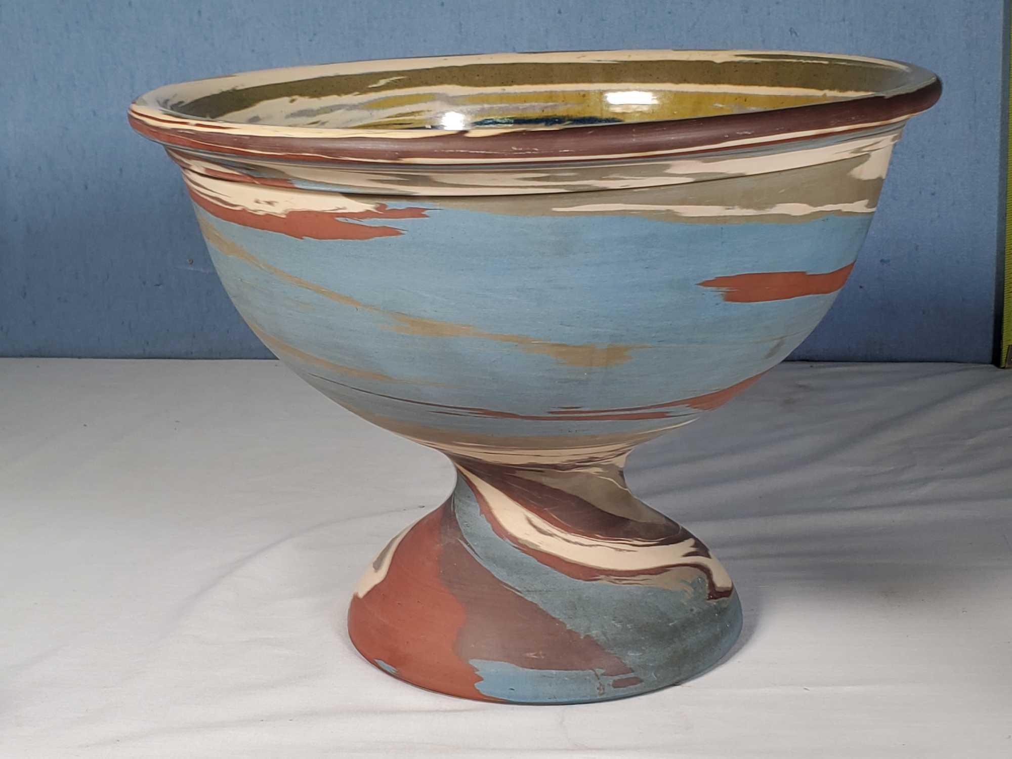 Rare 9" x 12" Niloak Mission Swirl Punch Bowl