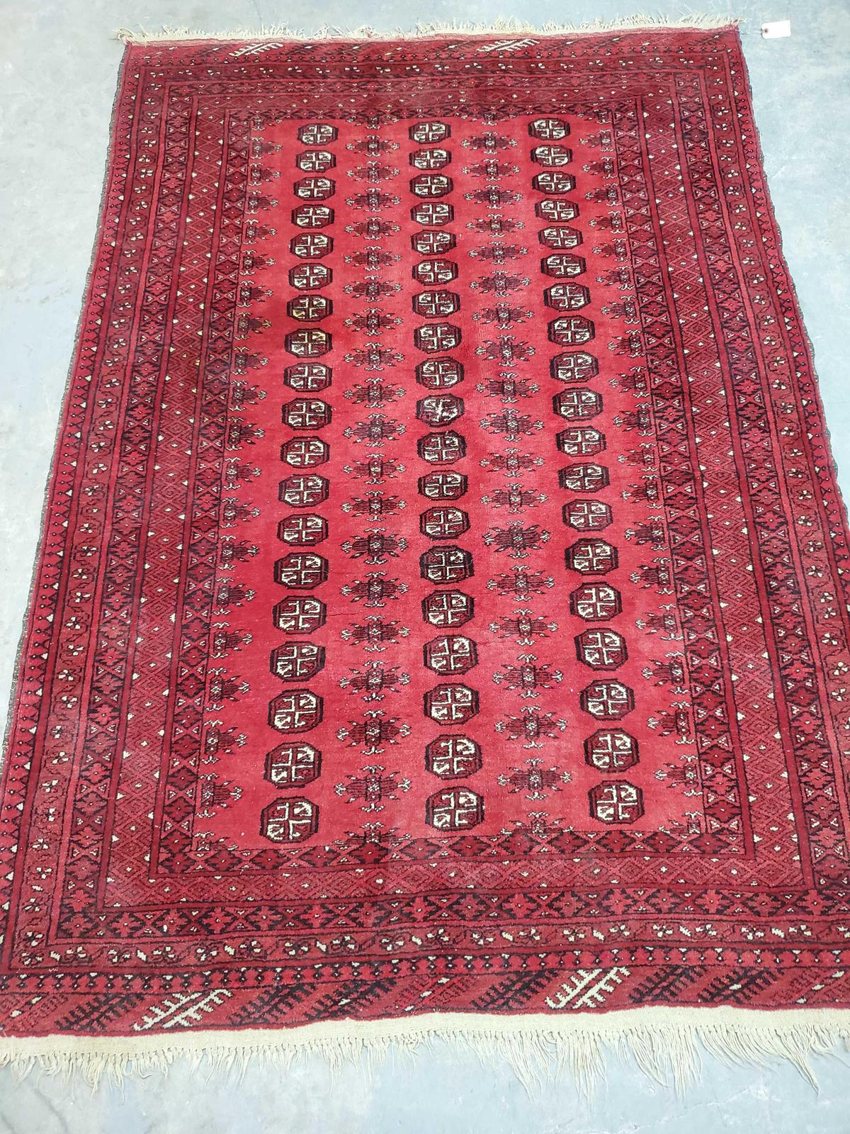 Hand Tied Wool Bokara Elephant Foot Design Rug /Carpet