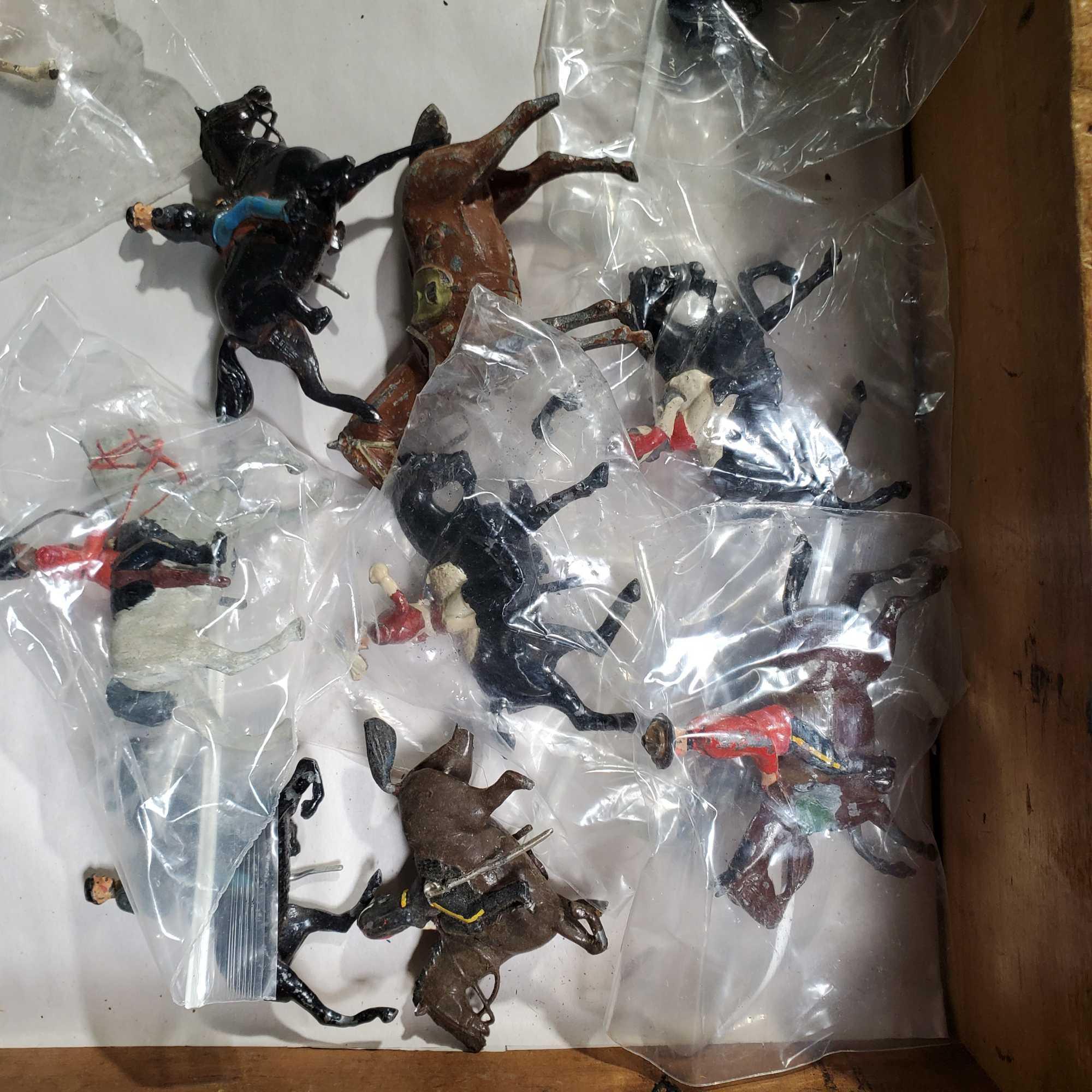 Tray Lot FULL of Fixer Upper Toy Soldiers Including Loads of Mounted, Most Are Britains, Johillco,