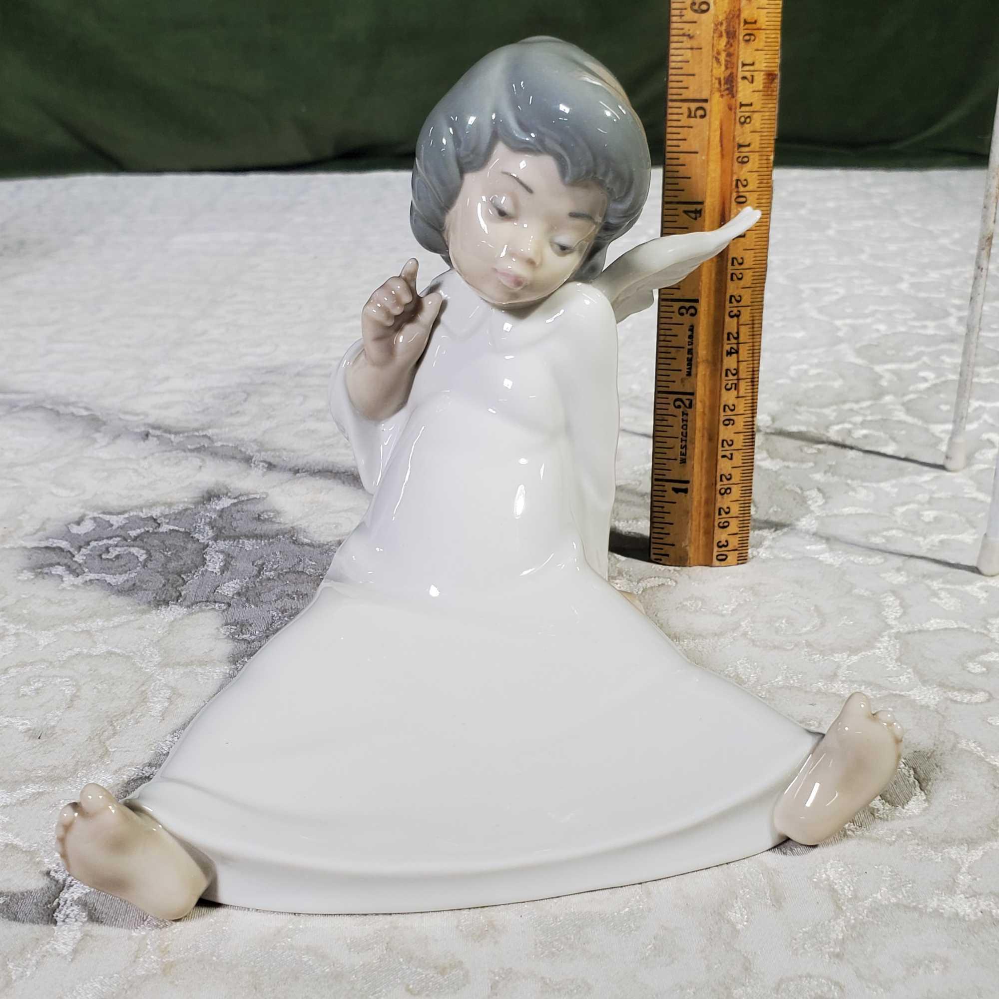 2 Lladro Porcelain Angel Figurines