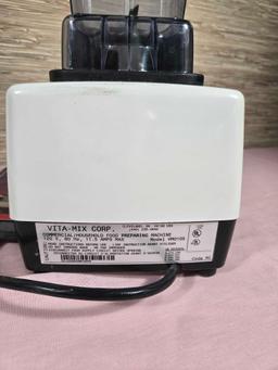 Vita-Mix 5000 Blender with Recipe Booklet and VCR Video