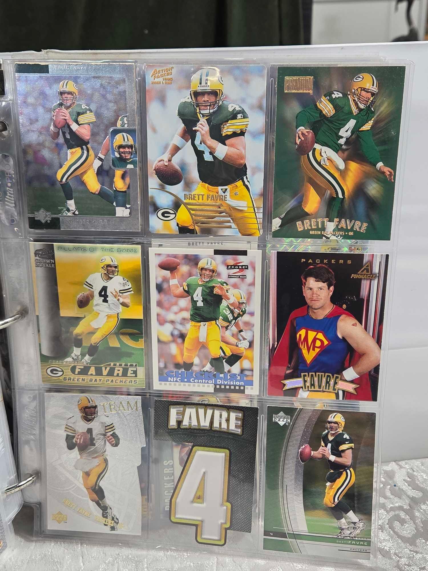 Very Large Collection Of Foot Ball Cards