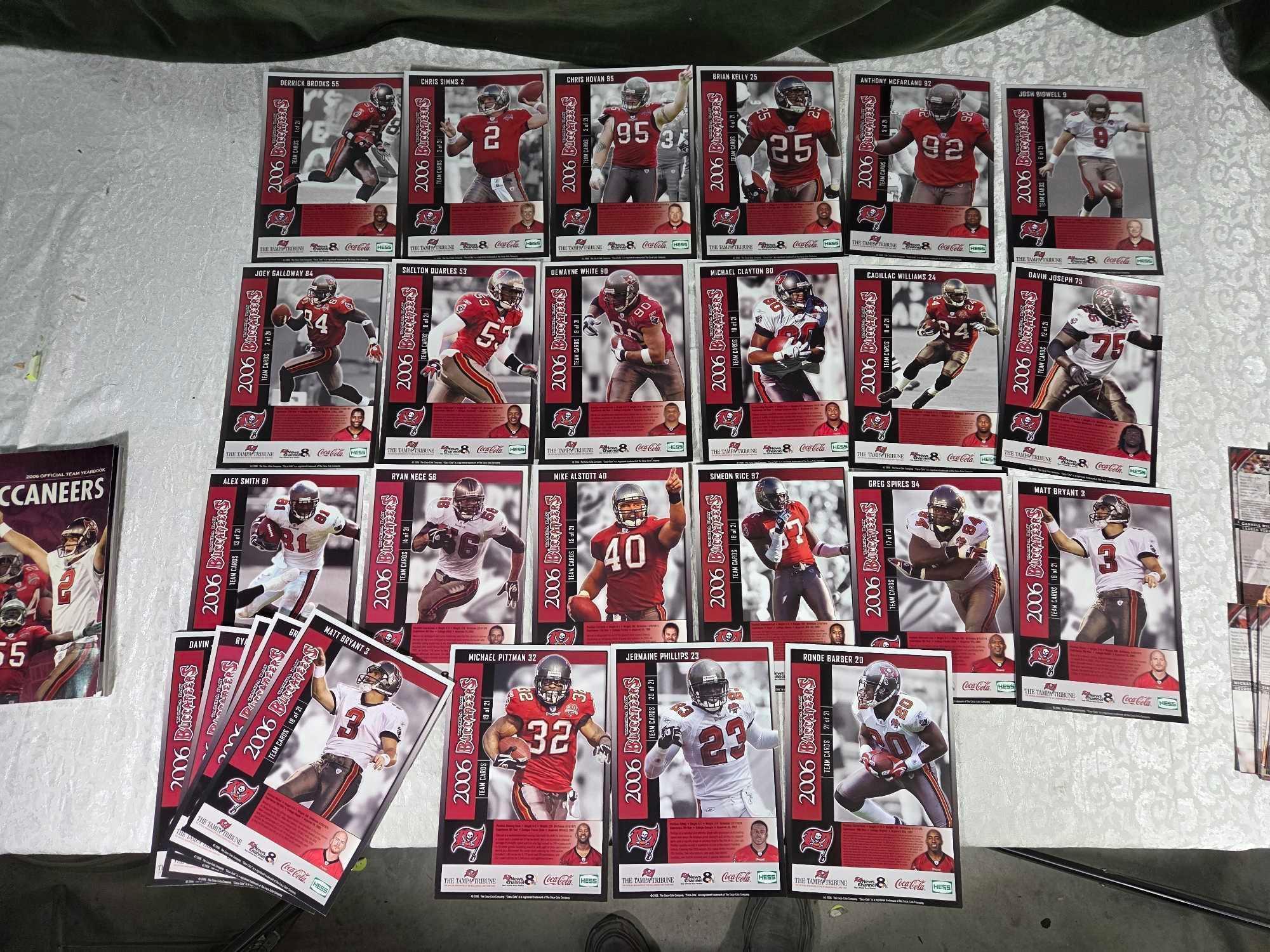 Very Large Collection Of Foot Ball Cards