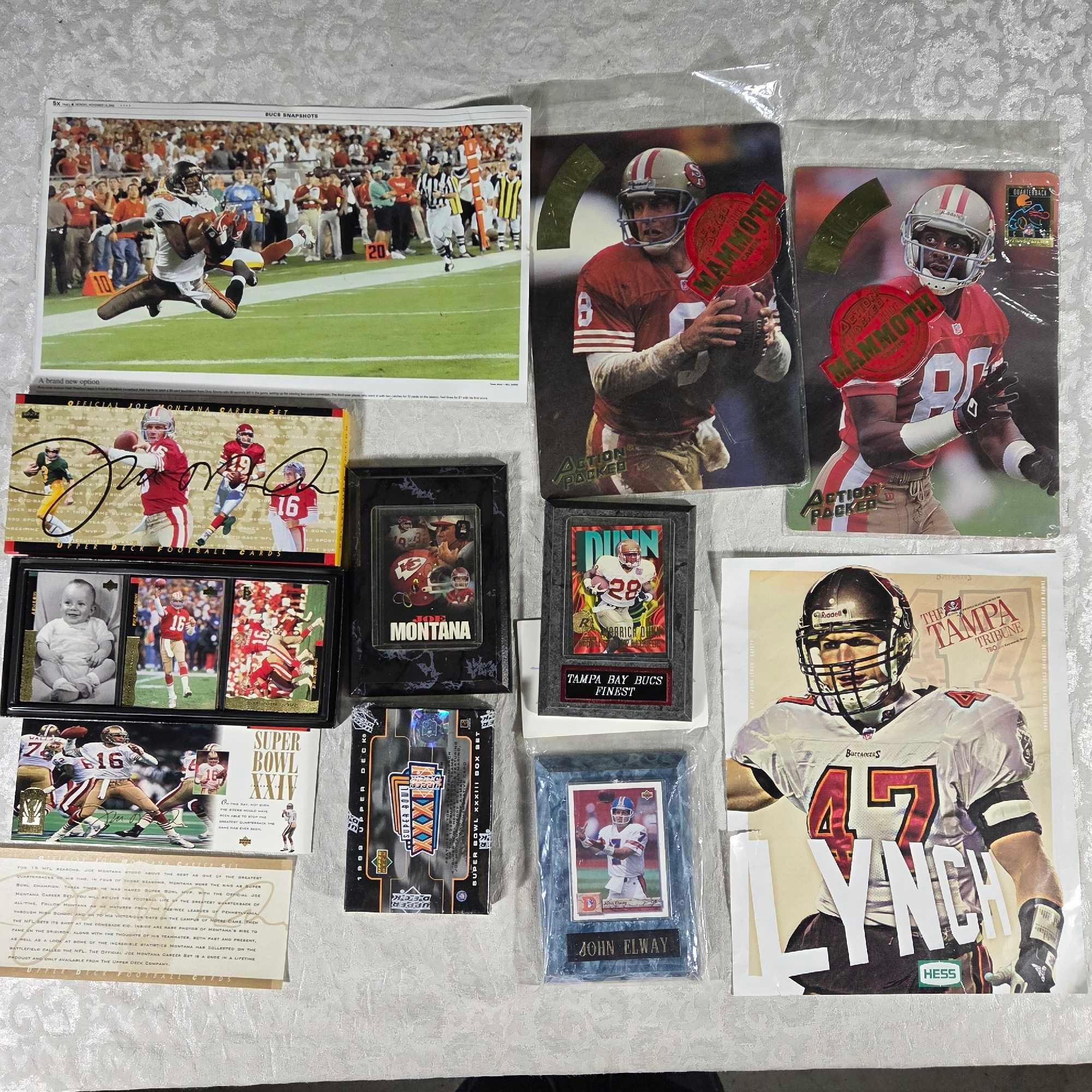 Very Large Collection Of Foot Ball Cards