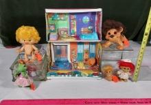 5 Rare Trolls Dolls & '60s-'70s Troll House