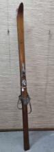 * Pair of Vintage 1940's - 50's Northland Top Flight Snow Skis