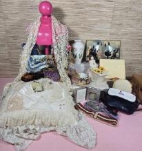 * Vintage Women's Lot incl. Dresser Top Mannequin Stand