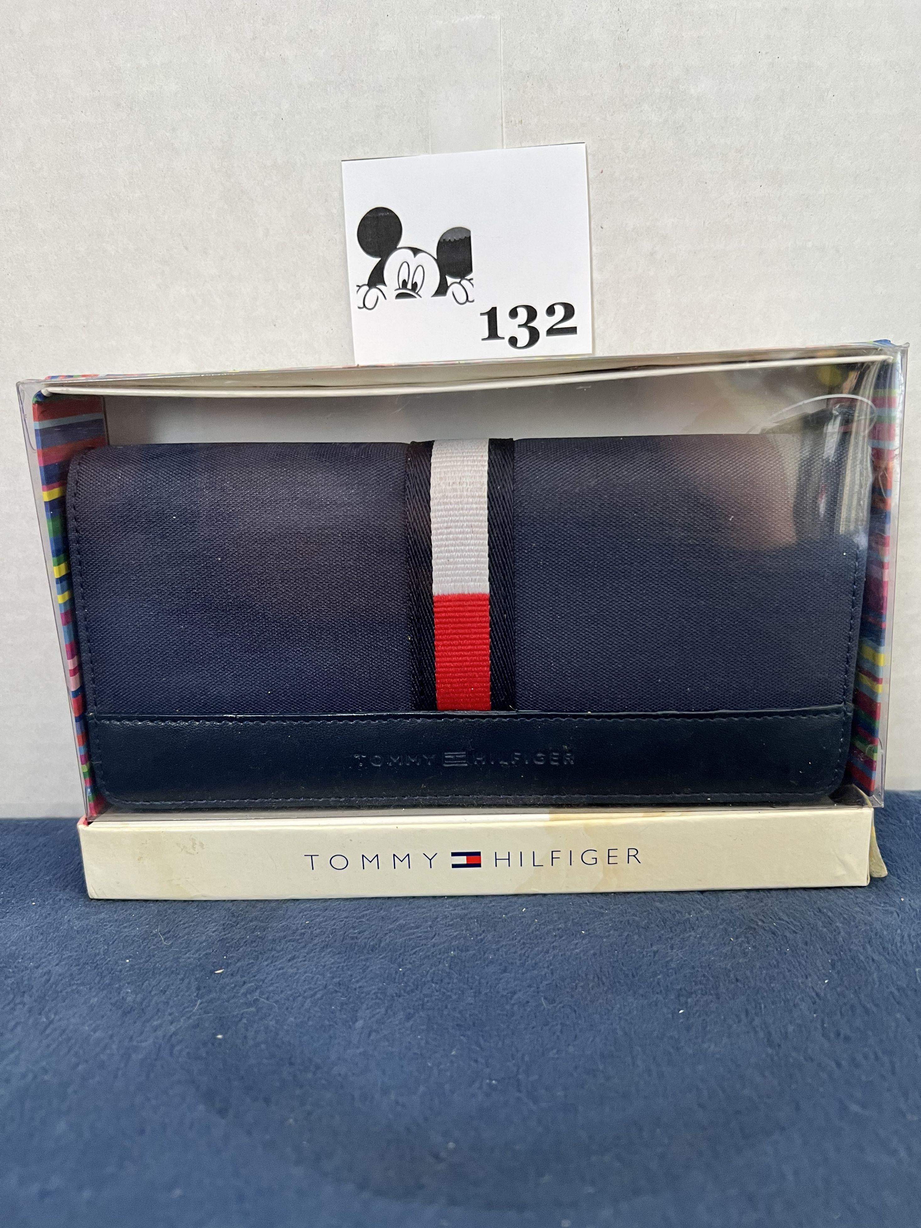 Tommy Hilfiger wallet - new