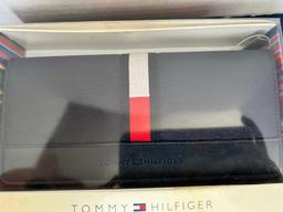 Tommy Hilfiger wallet - new