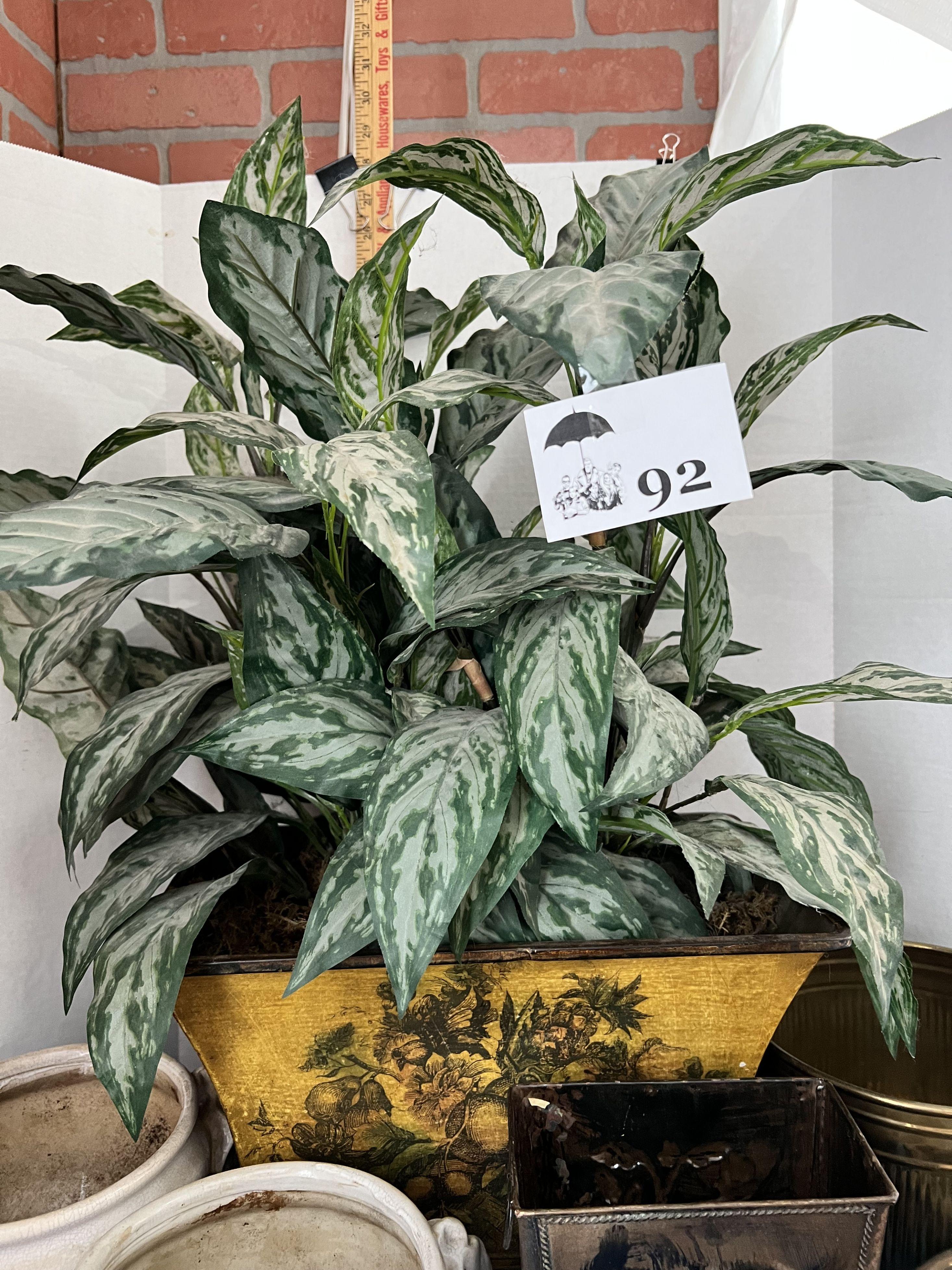Planter lot