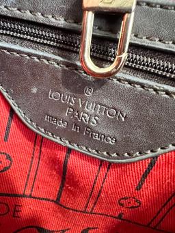 Louis Vuitton Purse - unauthenticated