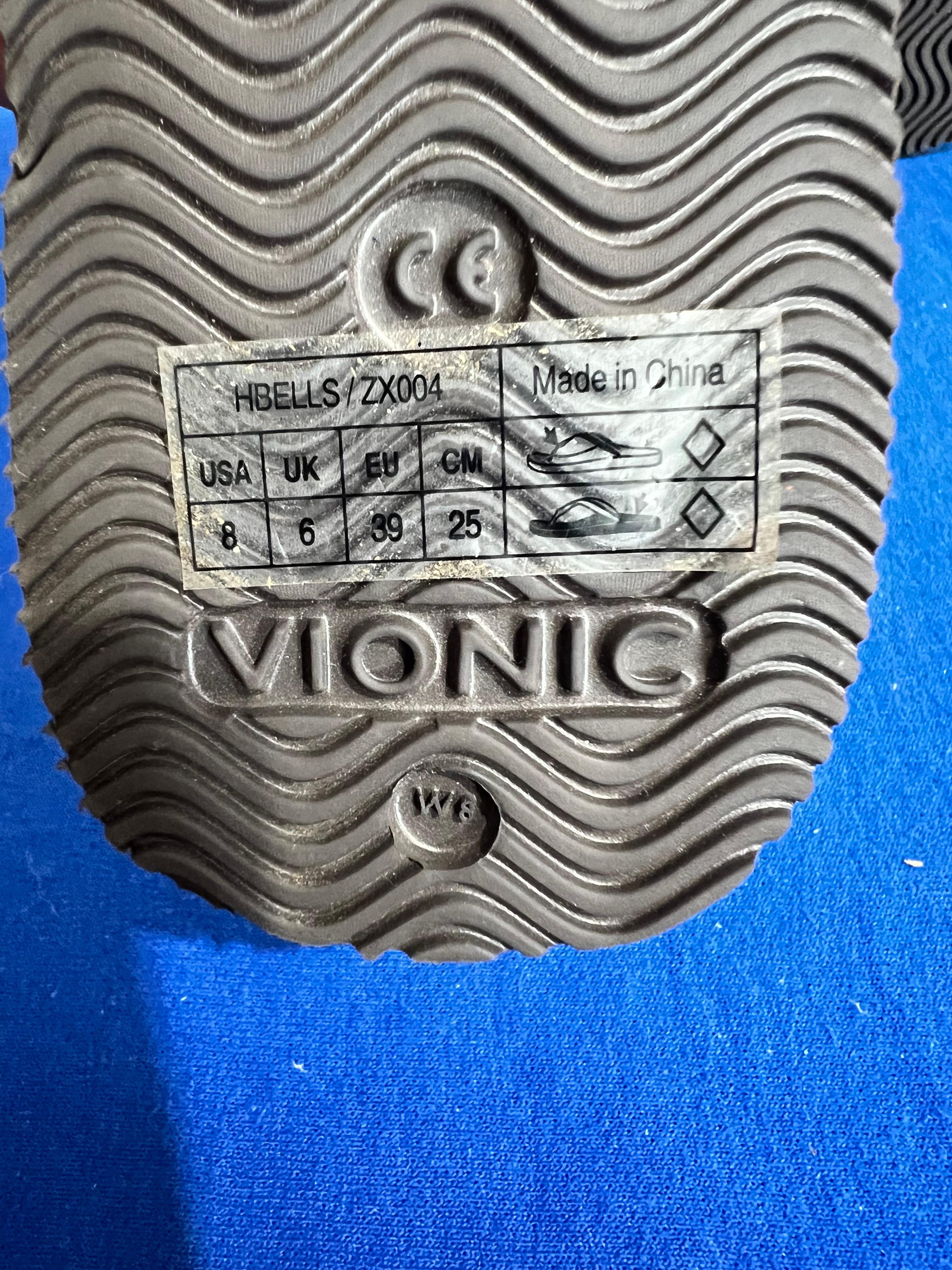 Vionic Beach Flip Flops size 8 - new
