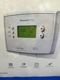 Honeywell Home Programmable Thermostat - new
