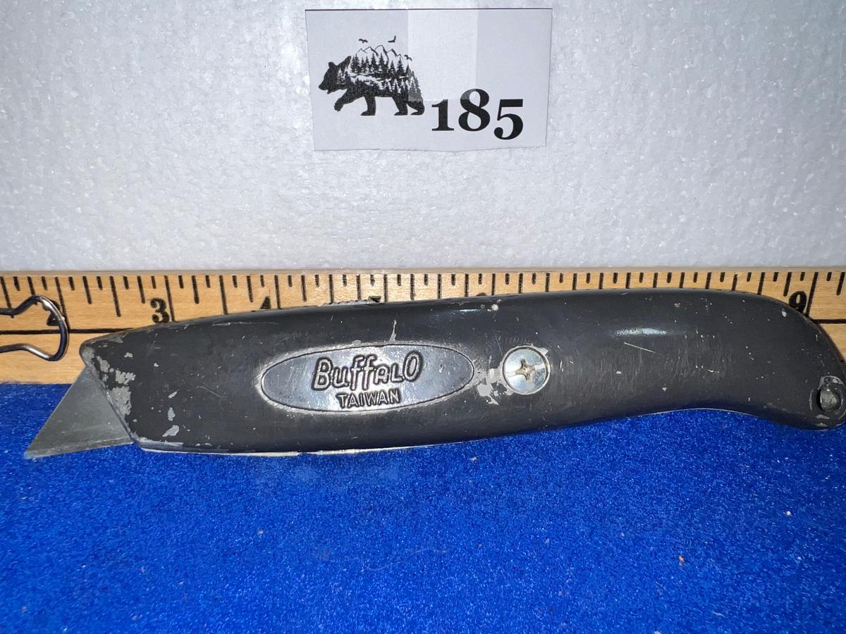 BuffalO Box Cutter