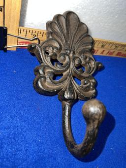 Cast Iron Antique Style VICTORIAN Coat Hooks Hat Hook Rack Towel Clam Shell