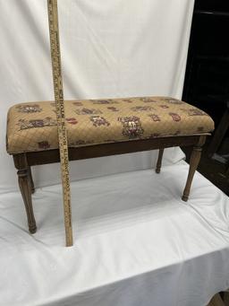 Vintage Storage Bench with Lift Up Seat (Local Pick Up Only)
