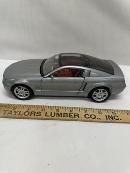The Beanstalk Group 1/18 Scale Mustang GT Die Cast