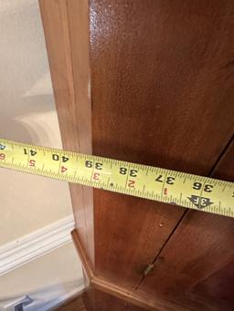 Nice Vintage 4 Door Corner Cabinet (Local Pick Up Only)