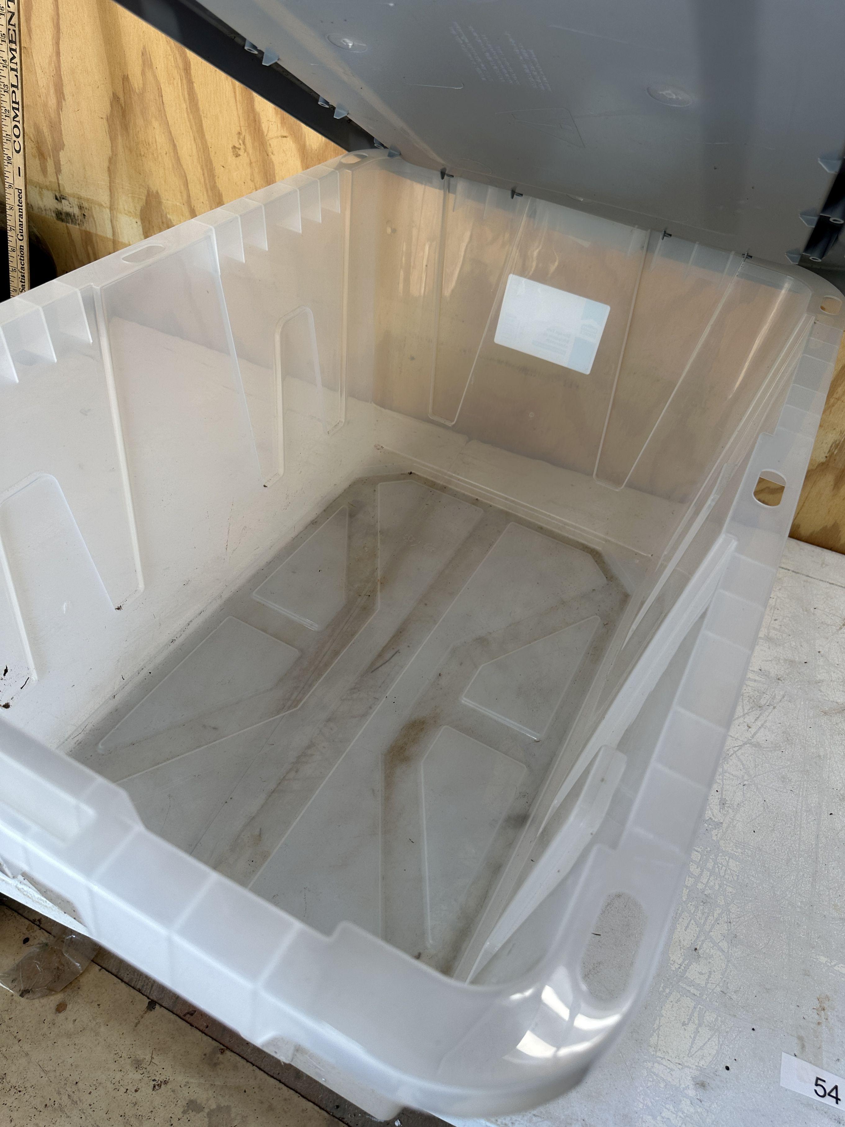 Project Source 27 Gallon Storage Lidded Tote (Local Pick Up Only)