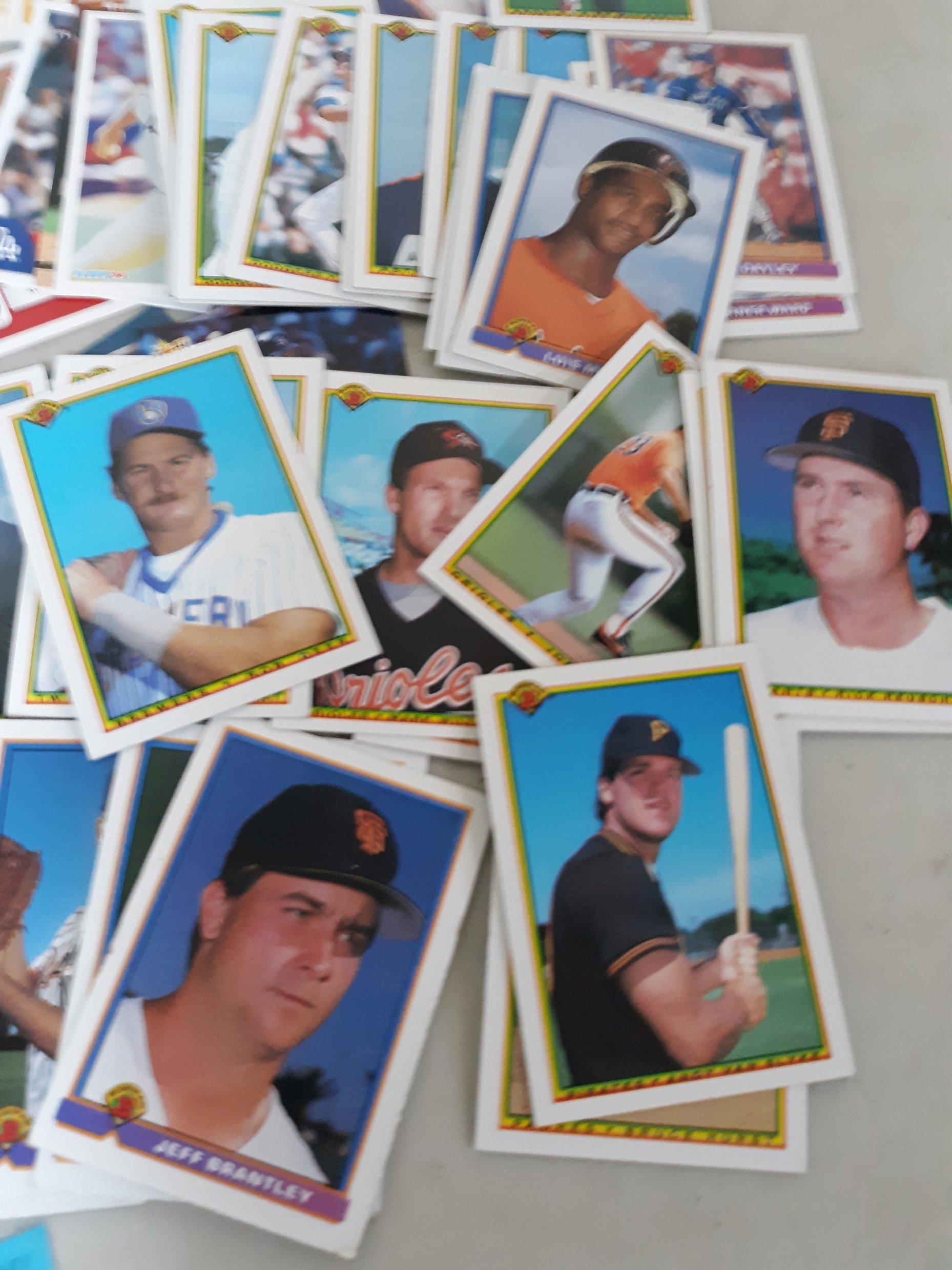 Baseball Cards Lot