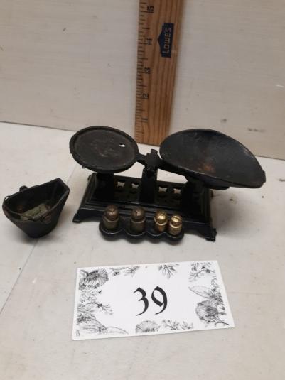 Miniature Cast Iron Scale