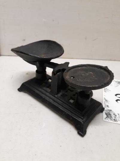 Miniature Cast Iron Scale