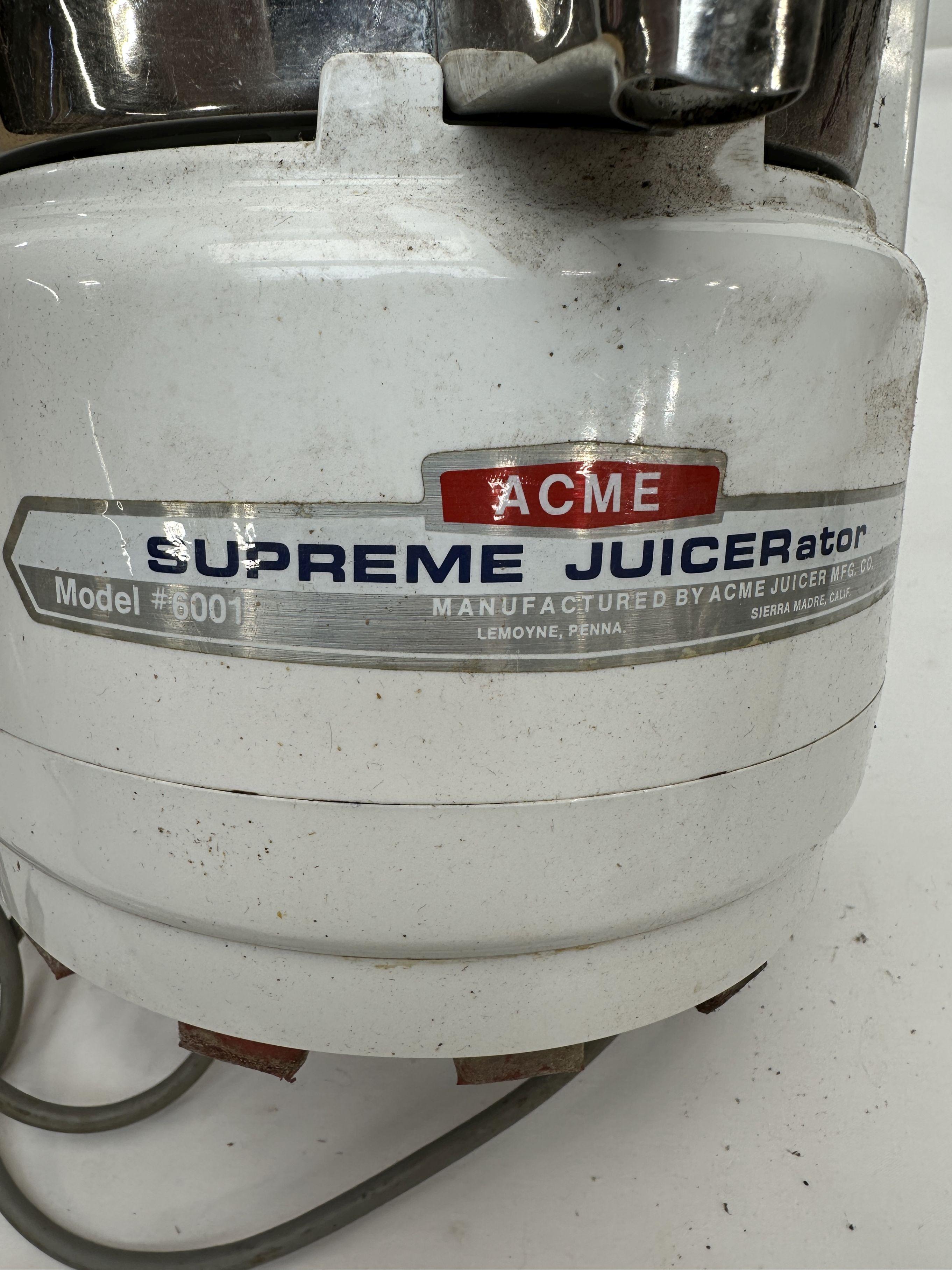 Vintage ACME Supreme JUICERator Model 6001