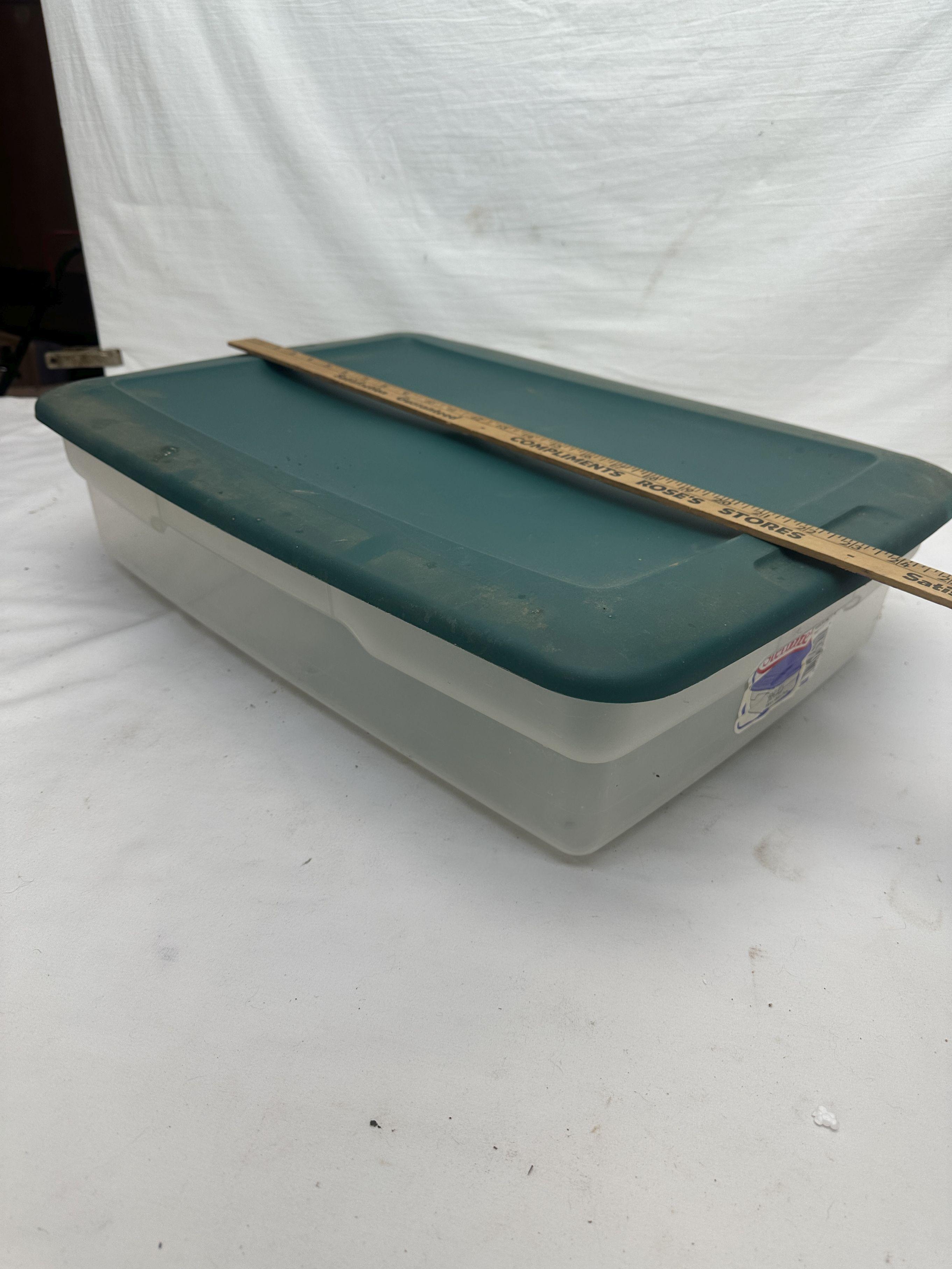Sterilite 28 Quart Lidded Tote