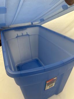 Rubbermaid Rough Tote 20 Gallon Lidded Tote (Local Pick Up Only)