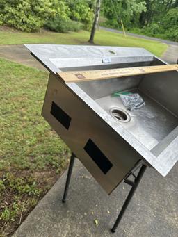 Stainless Steel Sink (Local Pick Up Only)