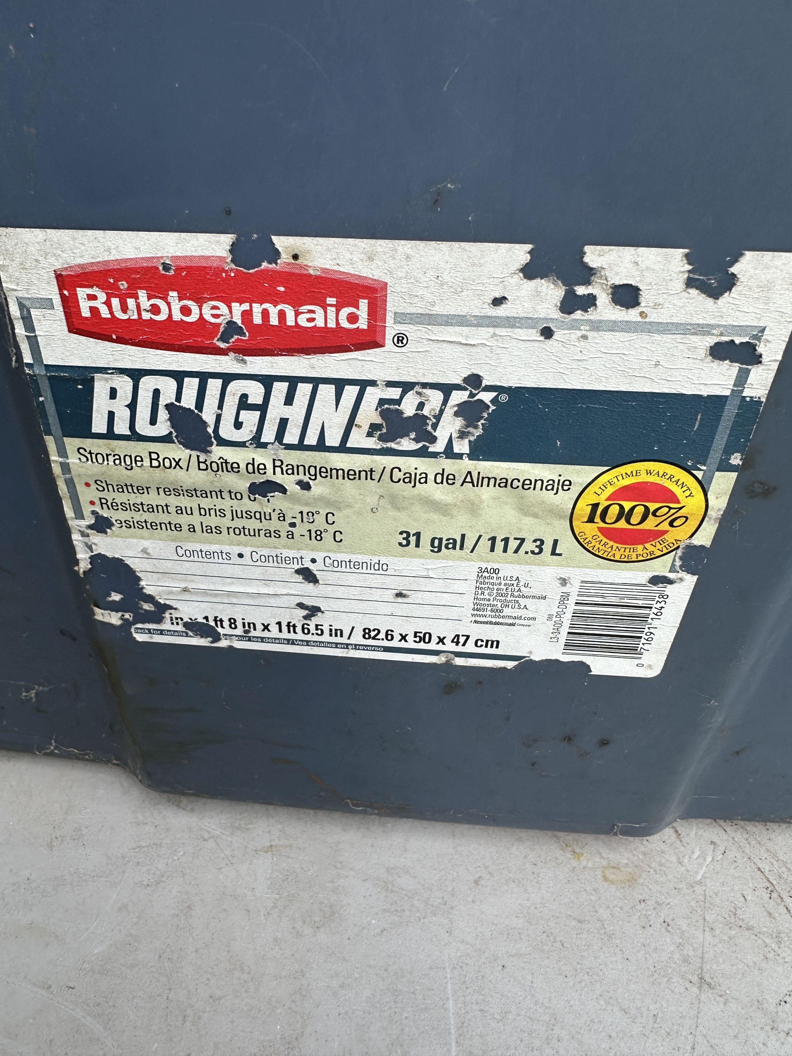 RUBBERMAID Roughneck 31 Gallon Lidded Tote (Local Pick Up Only)